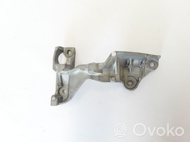 Renault Scenic III -  Grand scenic III EGR-venttiilin/lauhduttimen kiinnike 147177968R