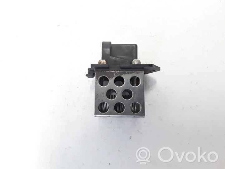 Renault Wind Coolant fan relay 8200045082