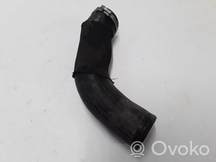 Volvo V60 Tube d'admission de tuyau de refroidisseur intermédiaire 31338543