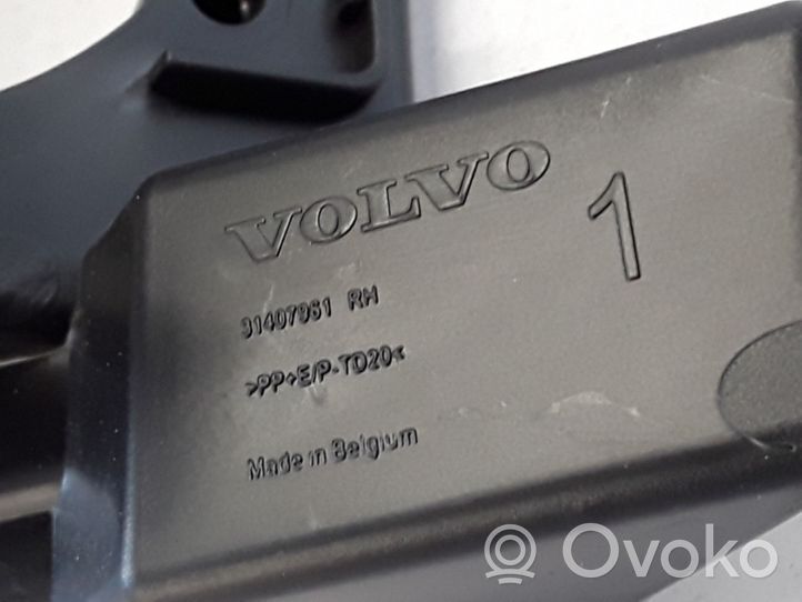 Volvo XC40 Priešrūkinio žibinto laikiklis 31407961