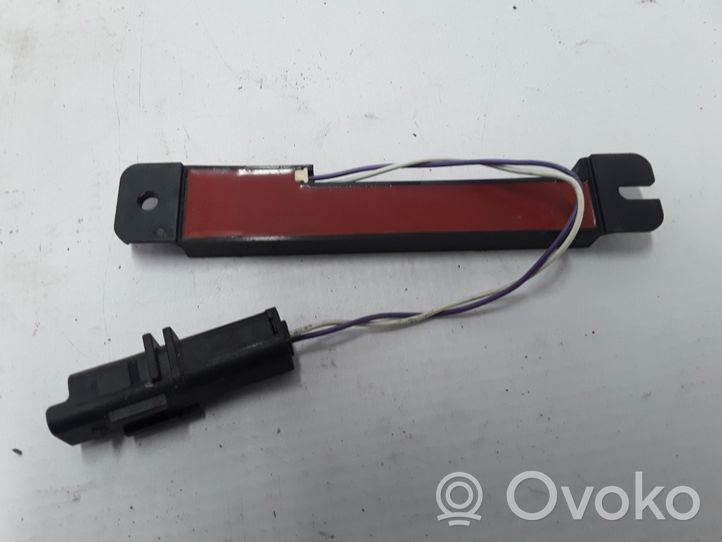 Renault Clio III Amplificateur d'antenne 8200125092