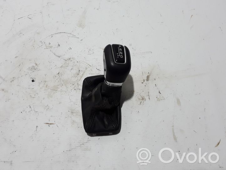 Volvo S90, V90 Vaihdevivun/vaihtajan verhoilu nahka/nuppi 