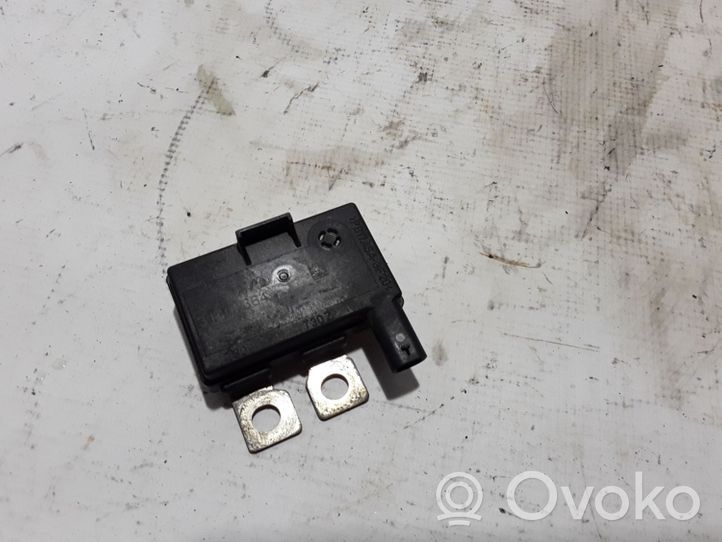 Volvo V40 Relais de batterie fusible 31409364