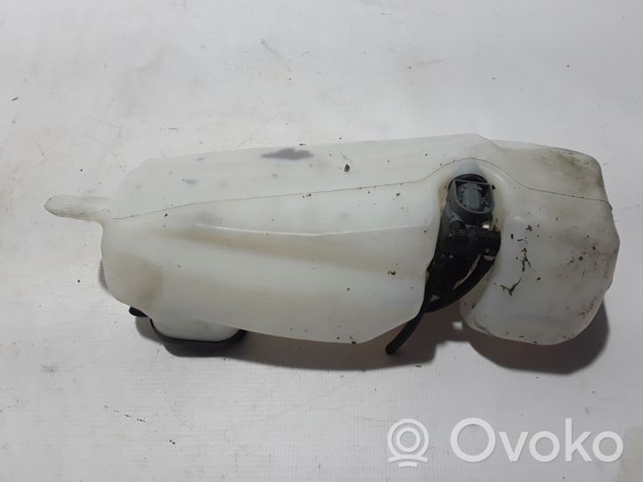 Dacia Duster Zbiornik płynu do spryskiwaczy szyby przedniej / czołowej 8200210002