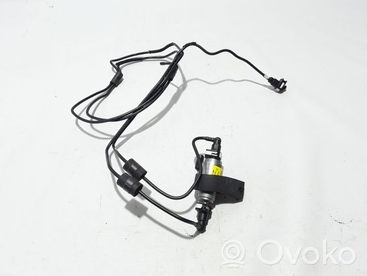 Volvo XC60 Pompa del combustibile del riscaldamento ausiliario Webasto 9001441