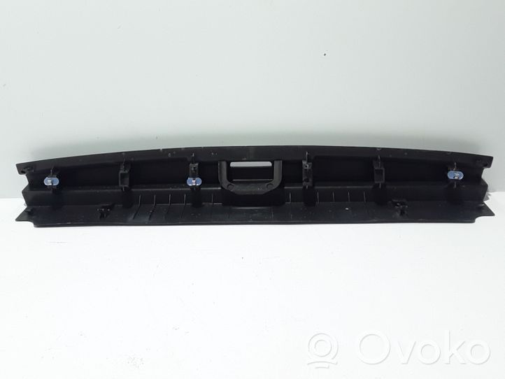 Renault Captur Trunk/boot sill cover protection 849205365R