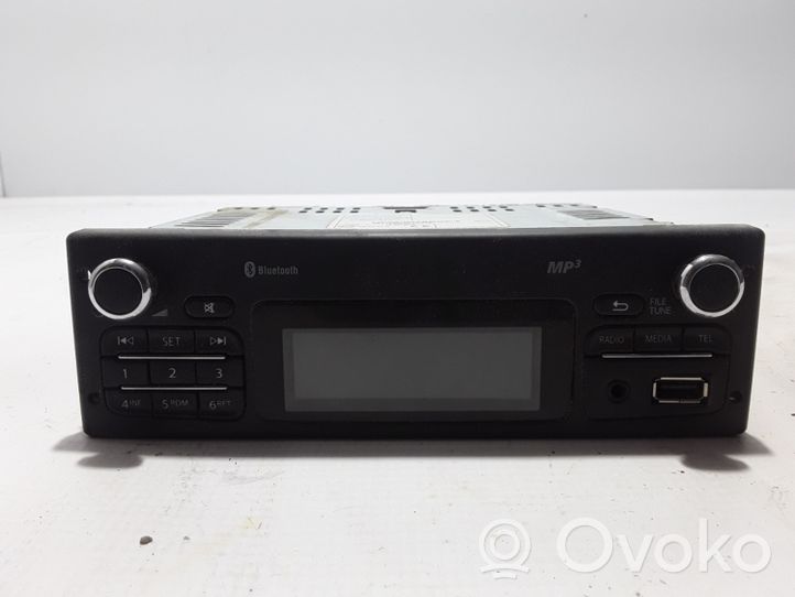 Mercedes-Benz Citan W415 Unité principale radio / CD / DVD / GPS 281154063R