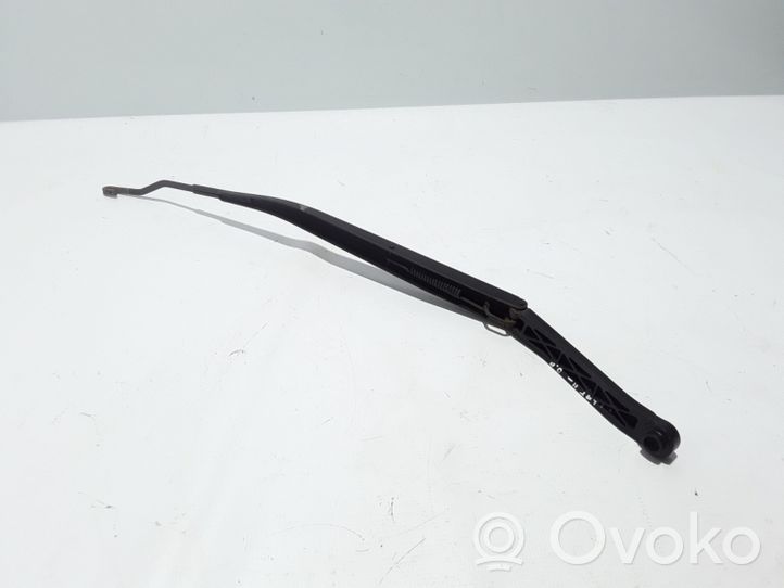 Renault Latitude (L70) Front wiper blade arm 