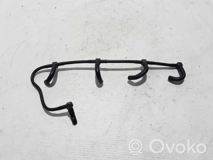 Renault Twingo II Fuel return line/hose 8200520596