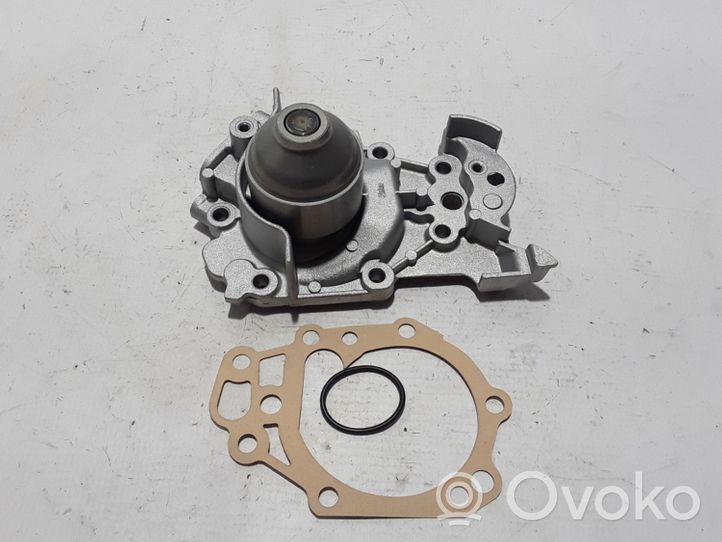 Renault Clio III Pompe de circulation d'eau 8200266950