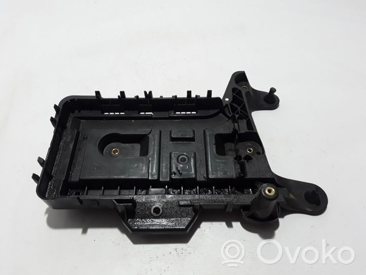 Volkswagen Caddy Support batterie 1K0915333