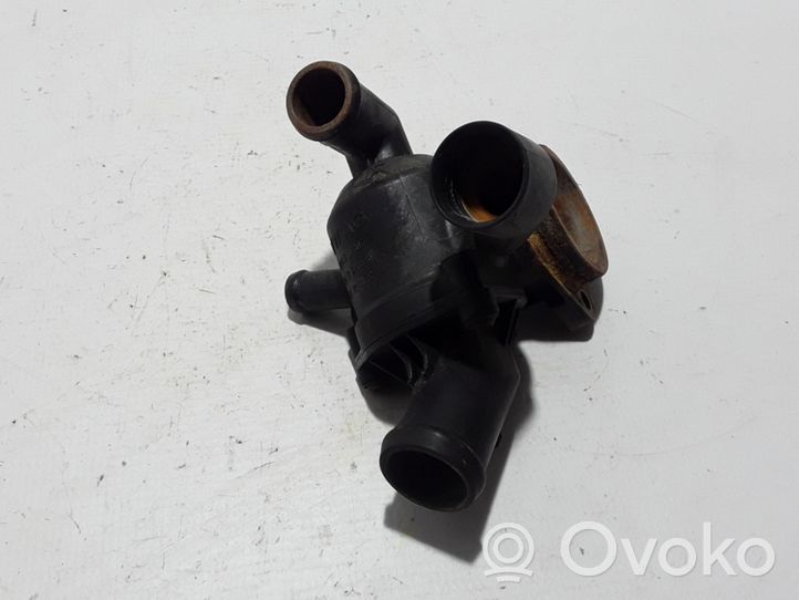 Volkswagen Caddy Thermostat 03L121111