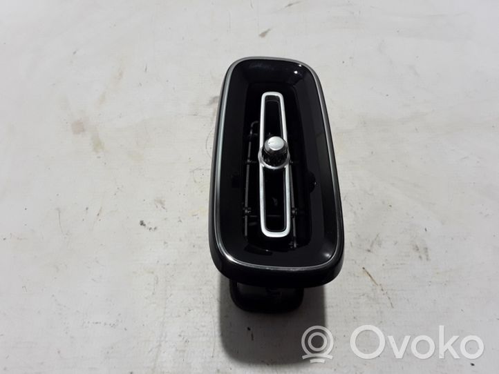 Volvo XC40 Copertura griglia di ventilazione laterale cruscotto 31442626