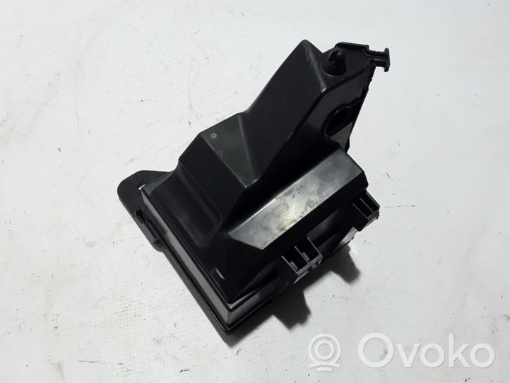 Renault Latitude (L70) Fuse box set 240111267R