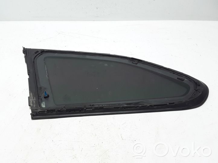 BMW 5 F10 F11 Fenêtre latérale avant / vitre triangulaire 7046272