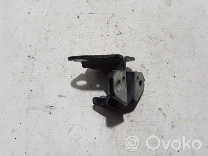 Chrysler Pacifica Front door lower hinge 68269772AA