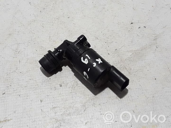 Volvo XC60 Pompe de lave-glace de pare-brise 32274003