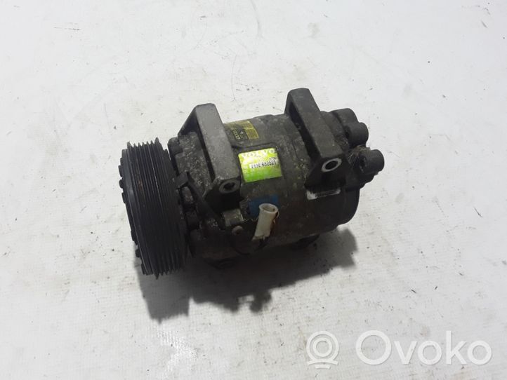 Volvo XC70 Compressore aria condizionata (A/C) (pompa) 8684287