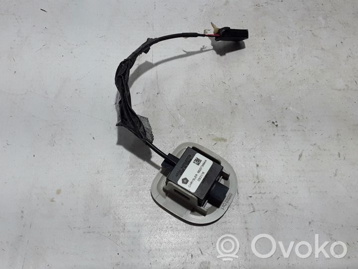 Chrysler Pacifica Mikrofoni (bluetooth/puhelin) 68207349AA