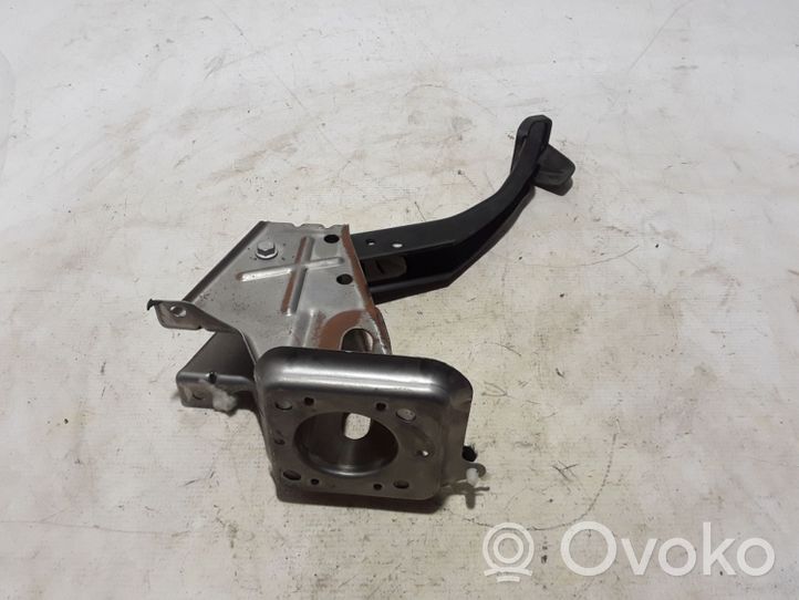 Volkswagen Tiguan Brake pedal 1K1721057