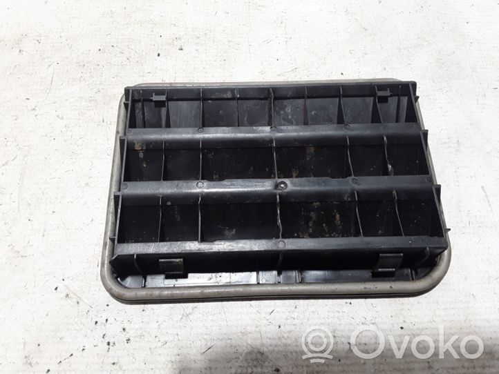 BMW 3 F30 F35 F31 Grille d'aile 9284647