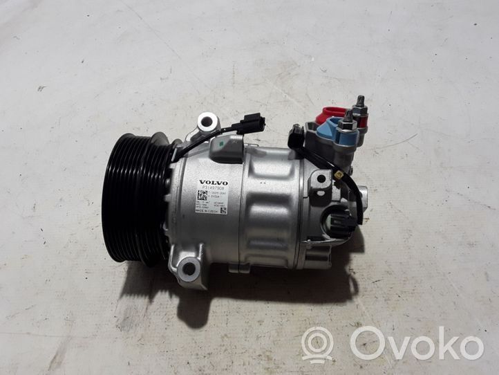 Volvo XC60 Kompresor / Sprężarka klimatyzacji A/C 31497908