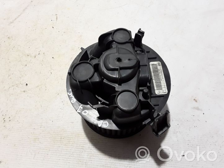 Renault Clio III Moteur actionneur de volet de climatisation 7701062226