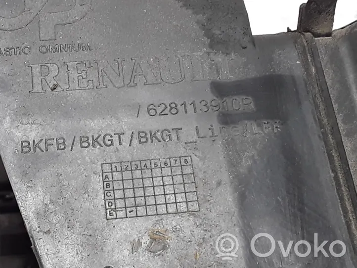 Renault Megane IV Välijäähdyttimen ilmakanavan ohjain 628113910R