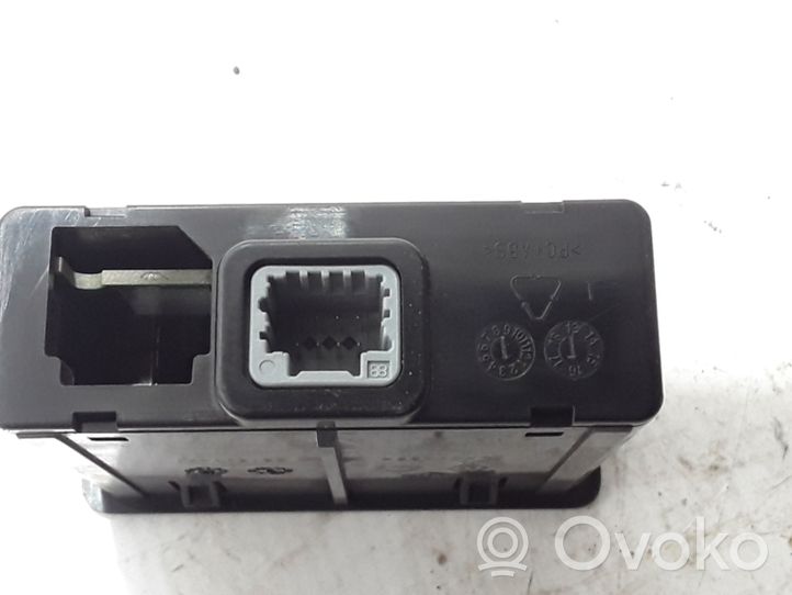 Renault Megane IV Câble adaptateur AUX 280239684R