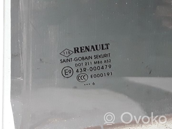 Renault Megane IV Vitre de fenêtre porte arrière 823011776R