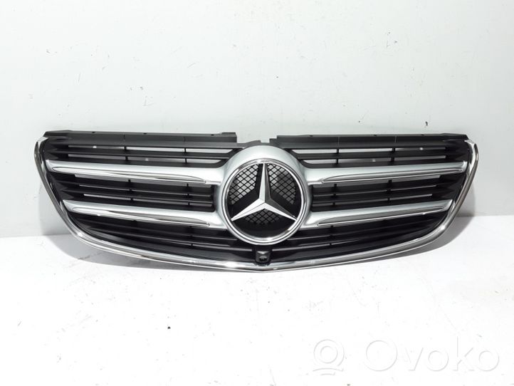 Mercedes-Benz Vito Viano W447 Griglia anteriore A4478800083