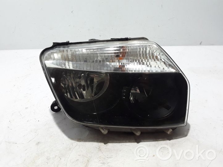 Dacia Duster Lampa przednia 260101891R