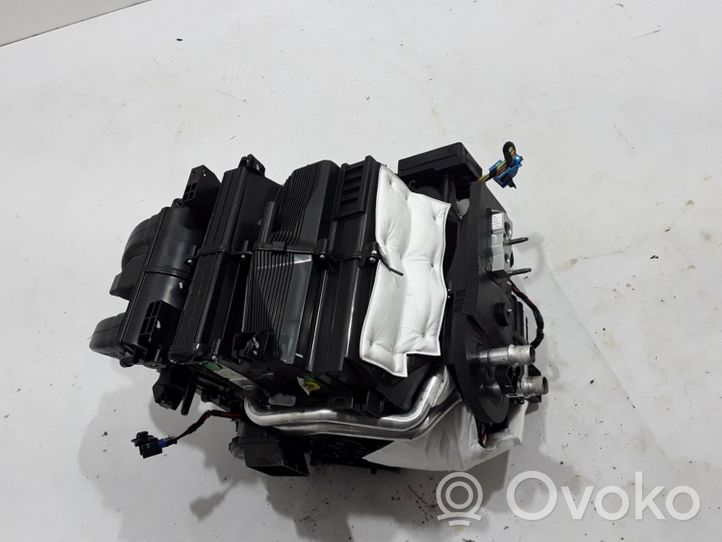Peugeot 2008 II Interior heater climate box assembly 9840568380