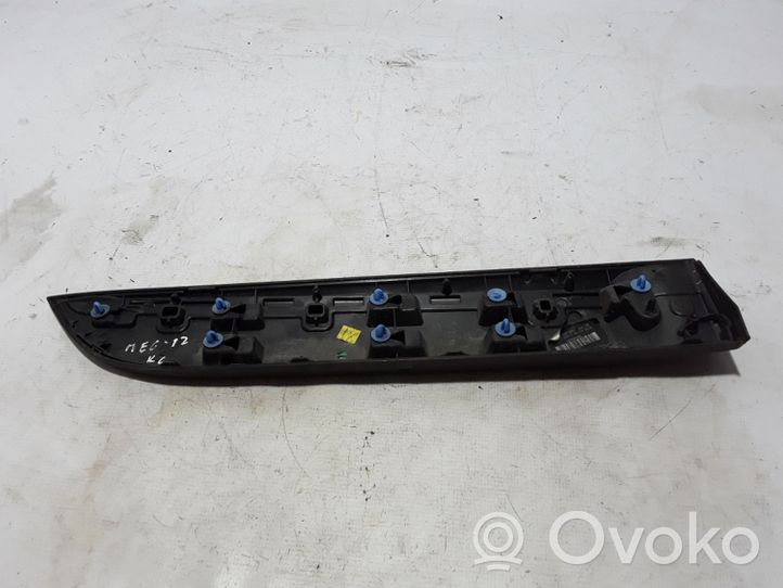 Renault Megane III Rear door trim (molding) 828770711R