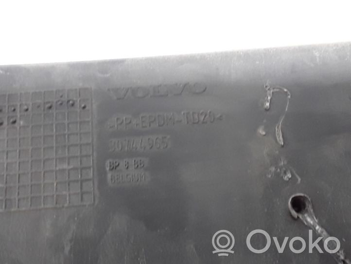 Volvo V50 Absorber zderzaka przedniego 30744965