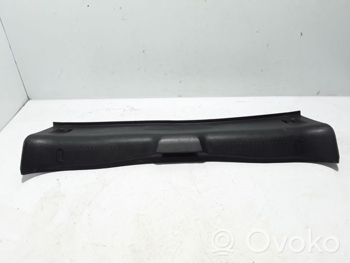 Renault Clio III Protection de seuil de coffre 8200293792