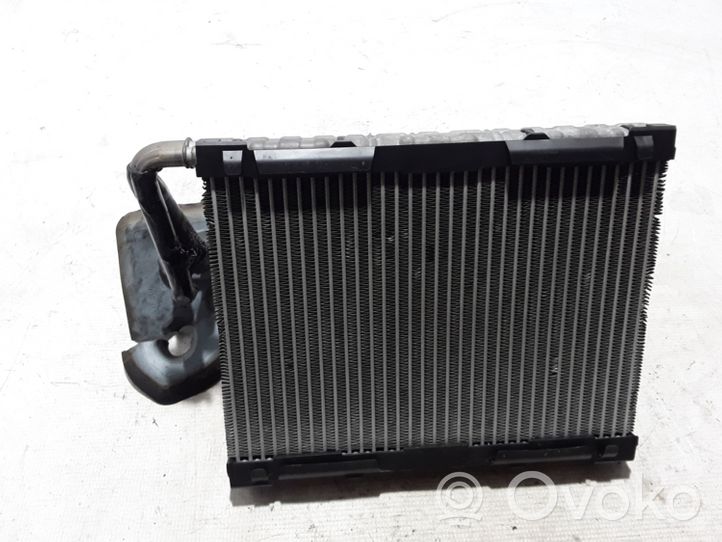 BMW 5 G30 G31 Radiatore aria condizionata (A/C) (abitacolo) 9378108