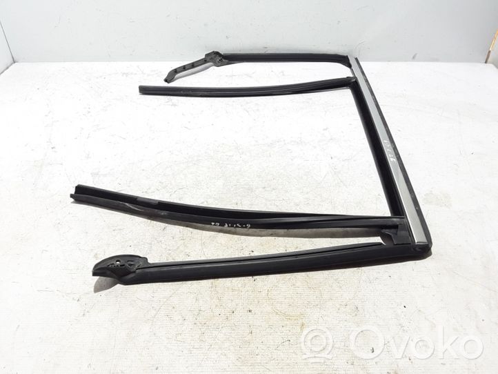 BMW 5 G30 G31 Rivestimento portiera posteriore (modanatura) 7336980