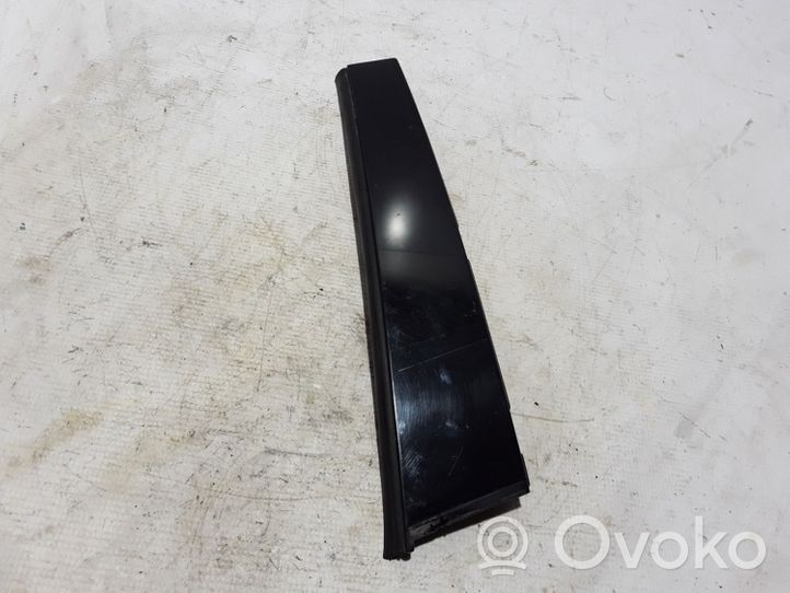 Volvo V40 Moulure de porte arrière 31391185