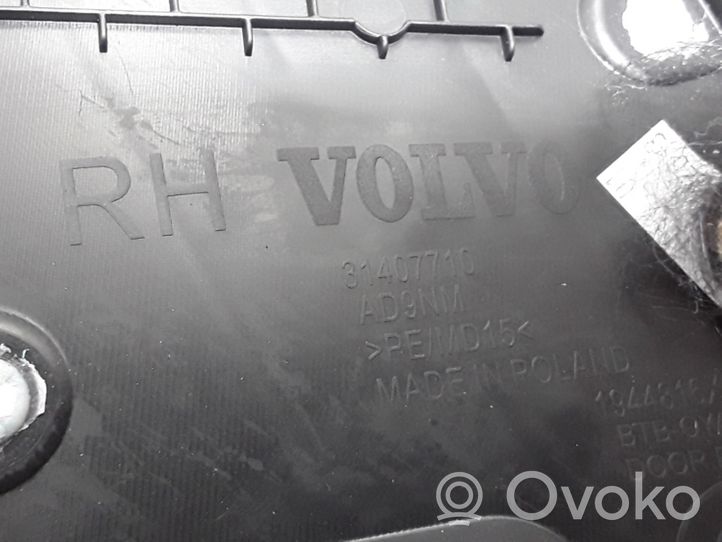 Volvo XC40 Rivestimento del pannello della portiera posteriore 31407710