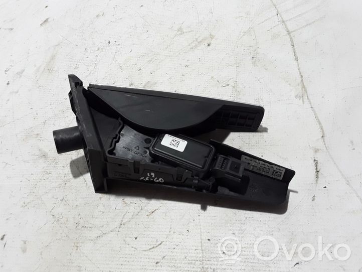 Volvo XC60 Accelerator throttle pedal 32269125