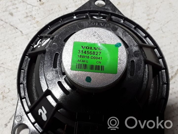 Volvo S90, V90 Etuoven kaiutin 31456827