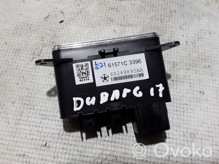 Dodge Durango Connecteur/prise USB 68289895AA