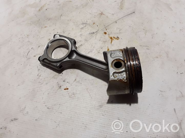 Renault Megane III Piston avec bielle 7701476929