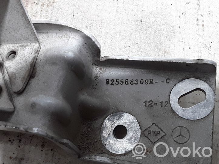 Mercedes-Benz Citan W415 Autres pièces compartiment moteur 625588309R