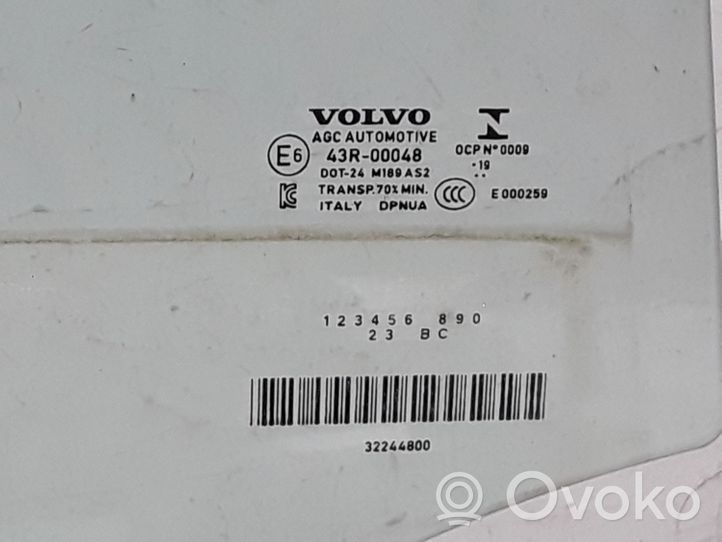 Volvo XC40 Vetro del finestrino della portiera posteriore 32244800