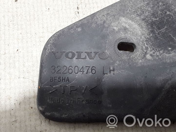 Volvo XC40 Takaroiskeläppä 32260476