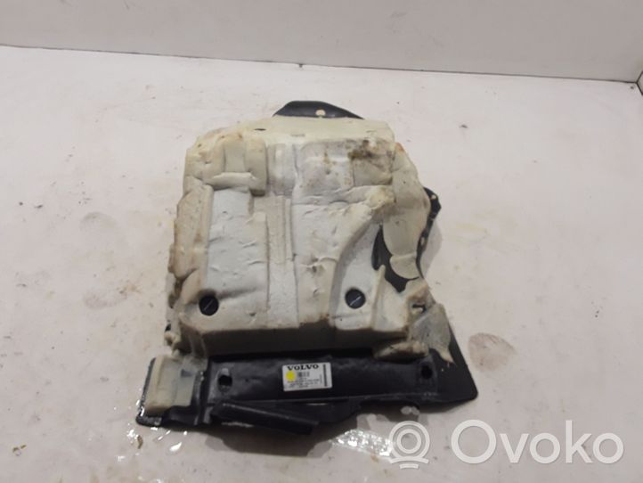 Volvo S60 Etulattiamatto 31672439