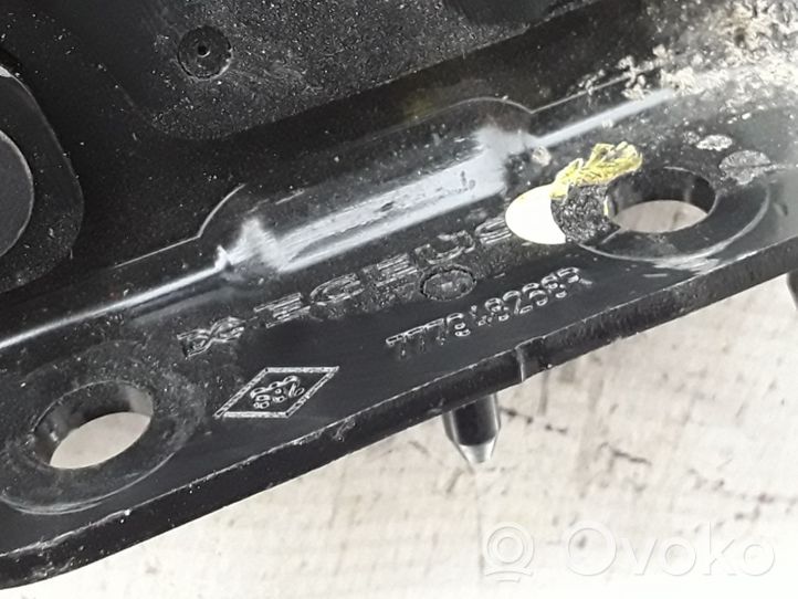 Renault Kangoo III Sliding door upper roller guide/hinge 777948268R