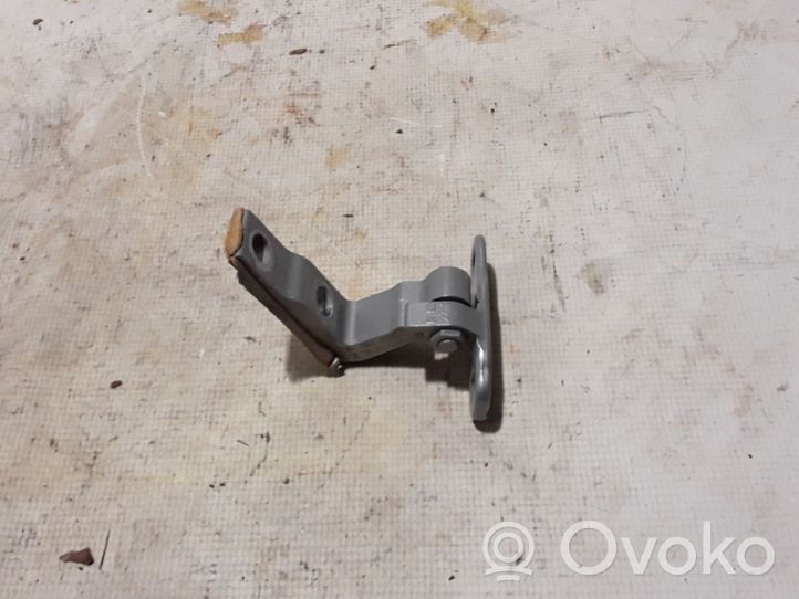 Volvo XC60 Front door lower hinge 31424613